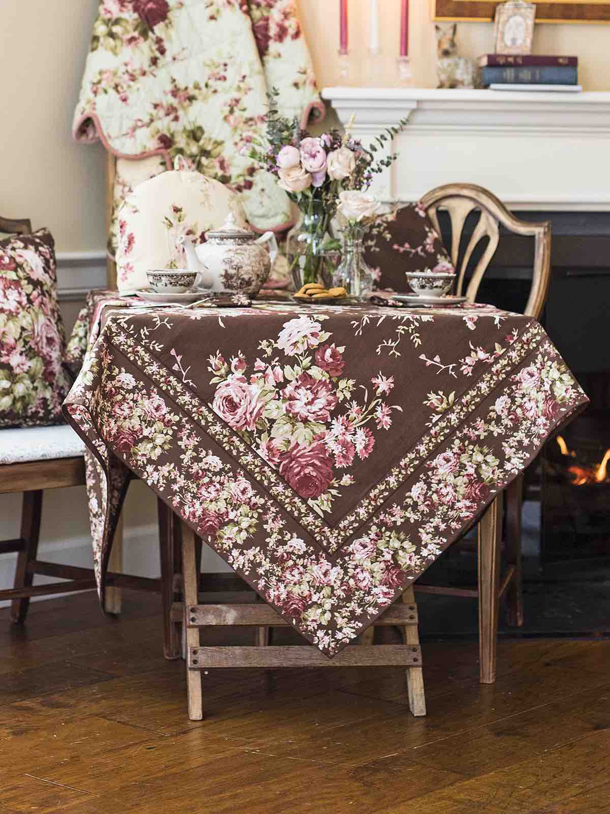 April Cornell 60x90" Tablecloth | Cottage Rose Nutmeg